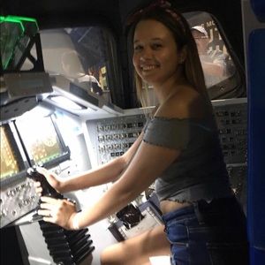 Meet your Posher, Leanna